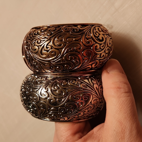 Set of 3 Chunky Statement Bracelets - Picture 4 of 8